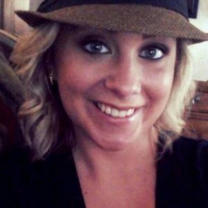 Meet your Posher, Deena